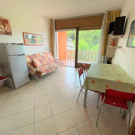 In 42842 Apartamento *